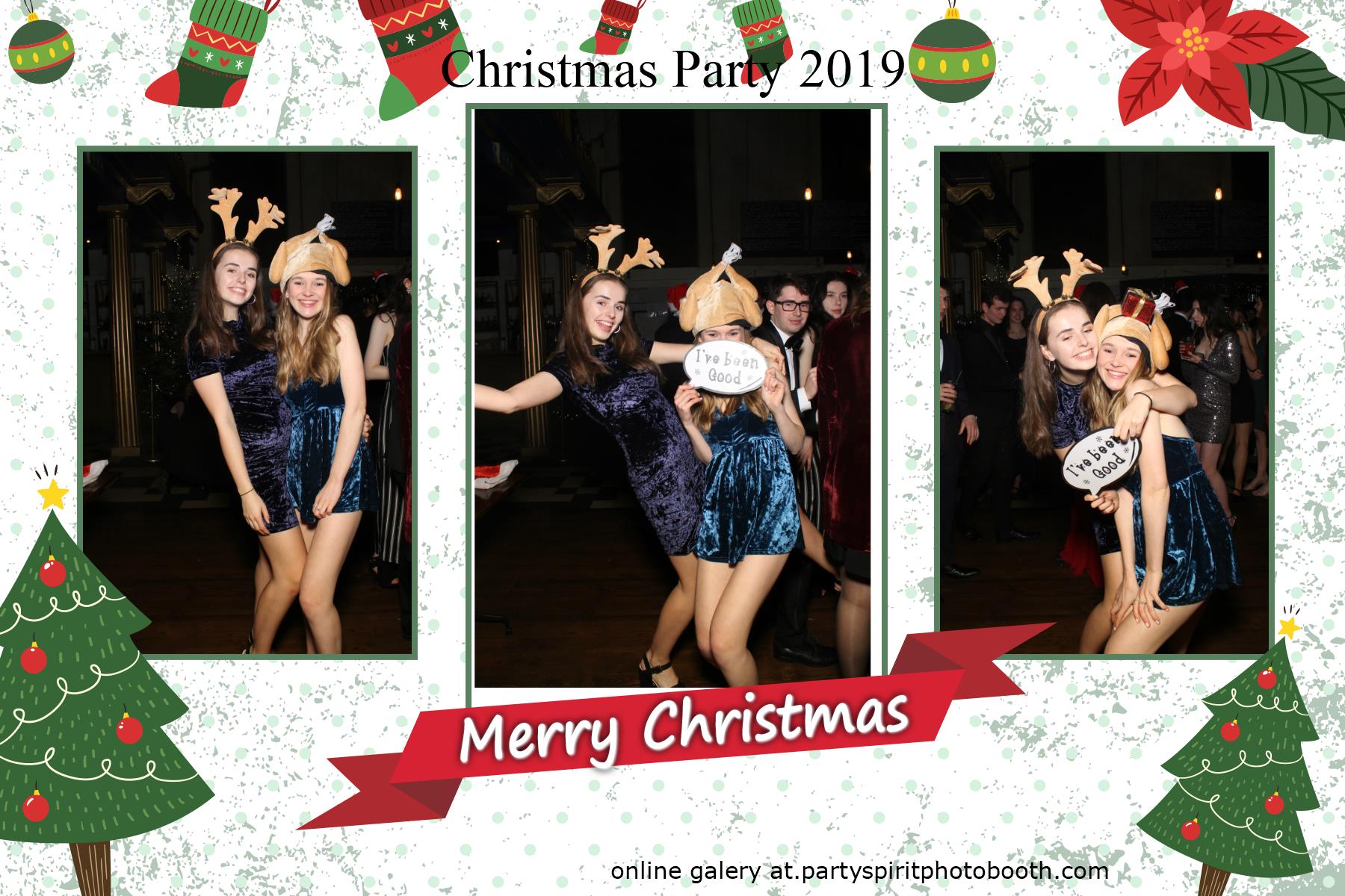 Christmas Party | View more photos from the event at gallery.partyspiritphotobooth.com/u/PartySpiritPhotoBooth/Christmas-Party-0